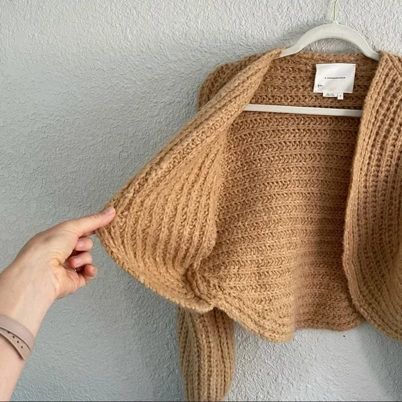 Anthropologie Camel Chunky Knit Cropped Cardigan - Picture 5 of 13